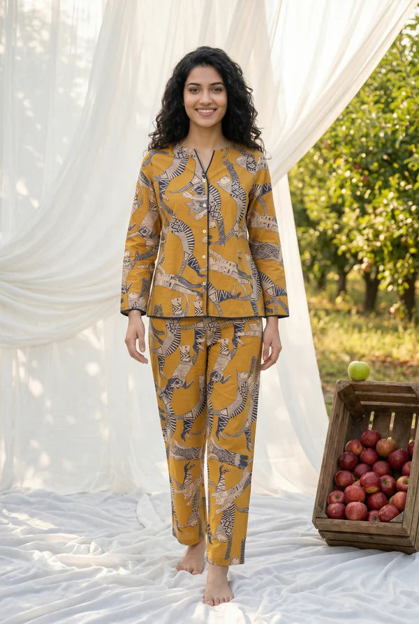 Round Neck Animal Print Night Suit