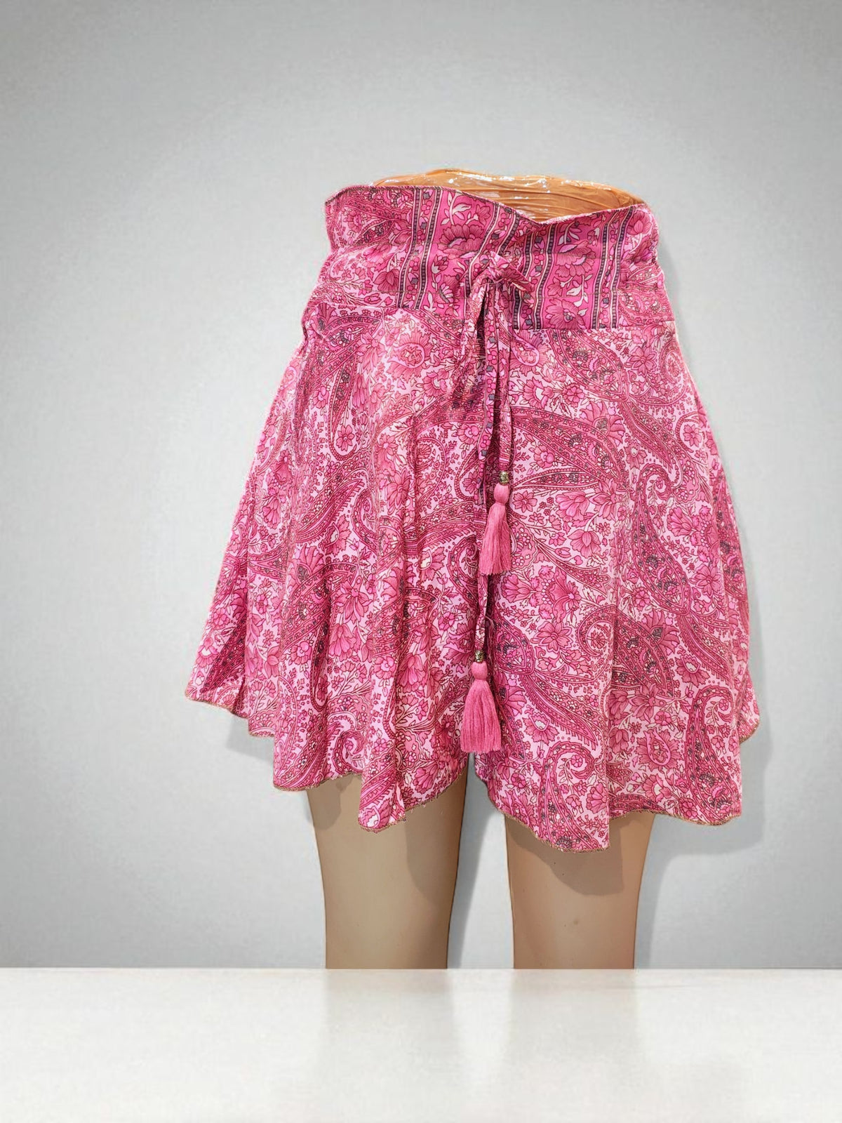 Mid Waist Silk Paisley Print Tassel Tie Bermuda Shorts